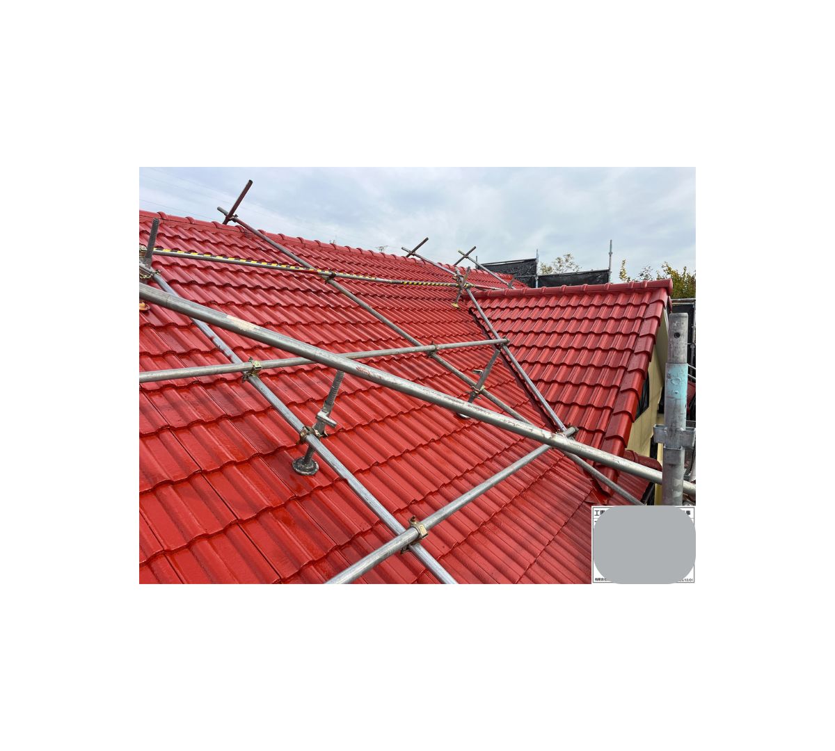 屋根（モニュエル瓦）全景 施工後