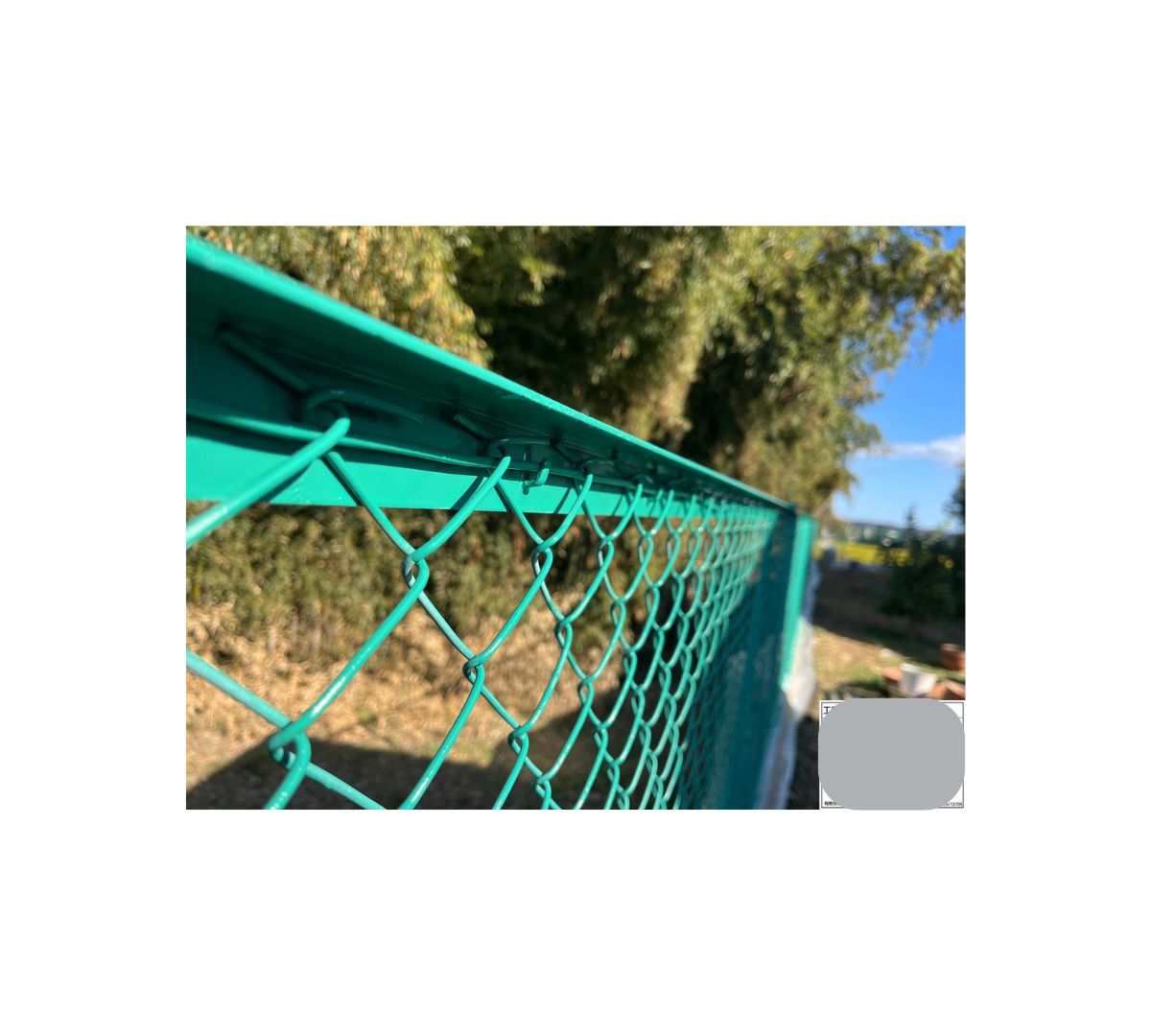 フェンス上塗り施工後