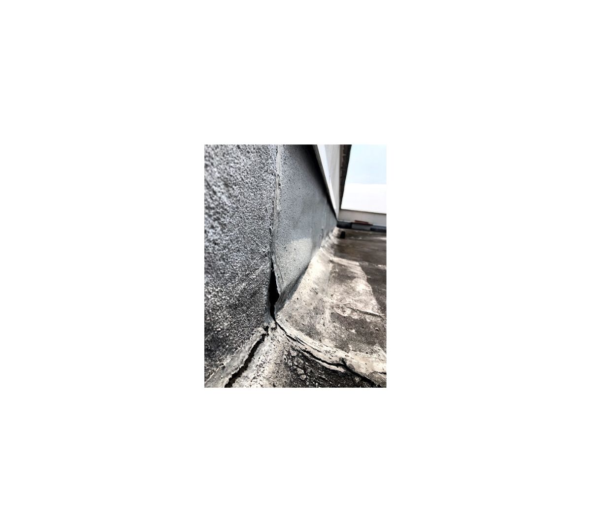 別府市宿泊施設 屋上（R階）近影 施工前