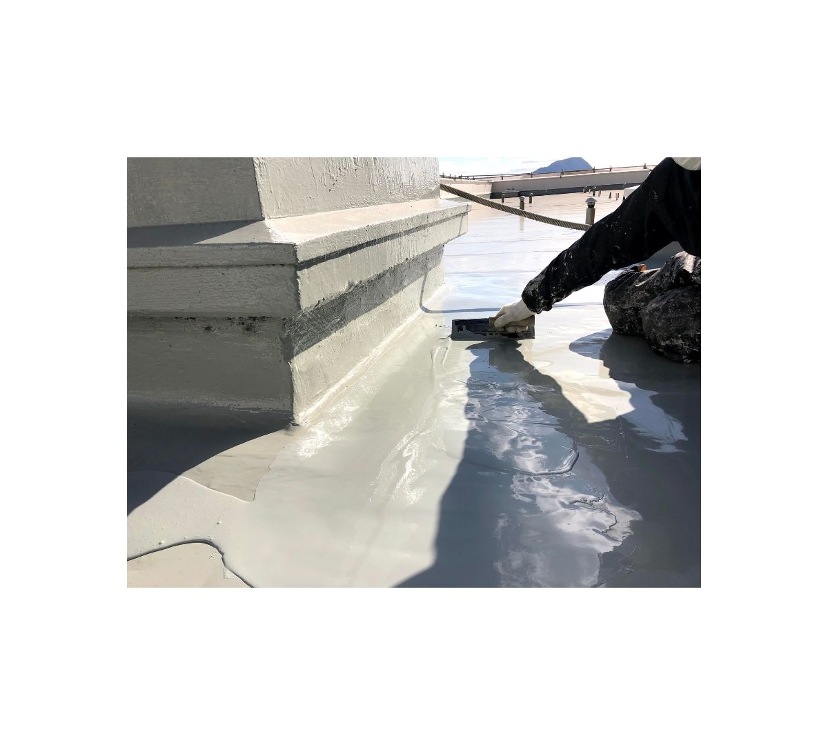 ウレタン塗膜防水 中塗り2回目施工状況