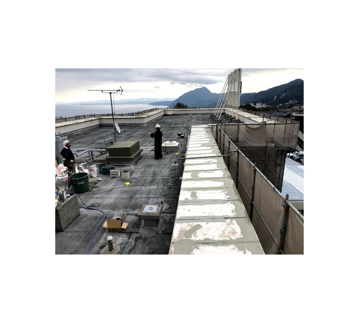 パラペット天端補修後 下地調整施工状況
